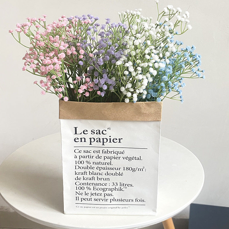 Dekorativer künstlicher Blumenstrauß