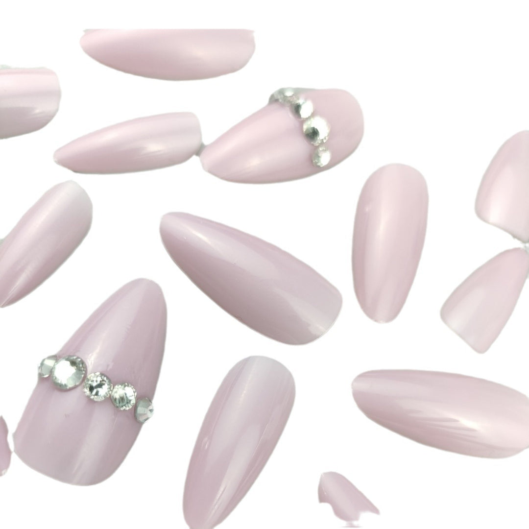 Elegante mandelförmige Nail Enhancements Karnz 1789915615