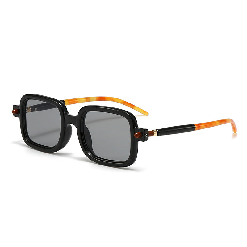 Damen modische quadratische Brille mit stilvollen Details Karnz