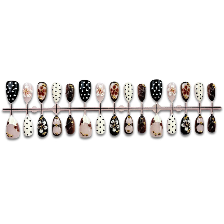 Floral Design Press-On Nail Art Karnz