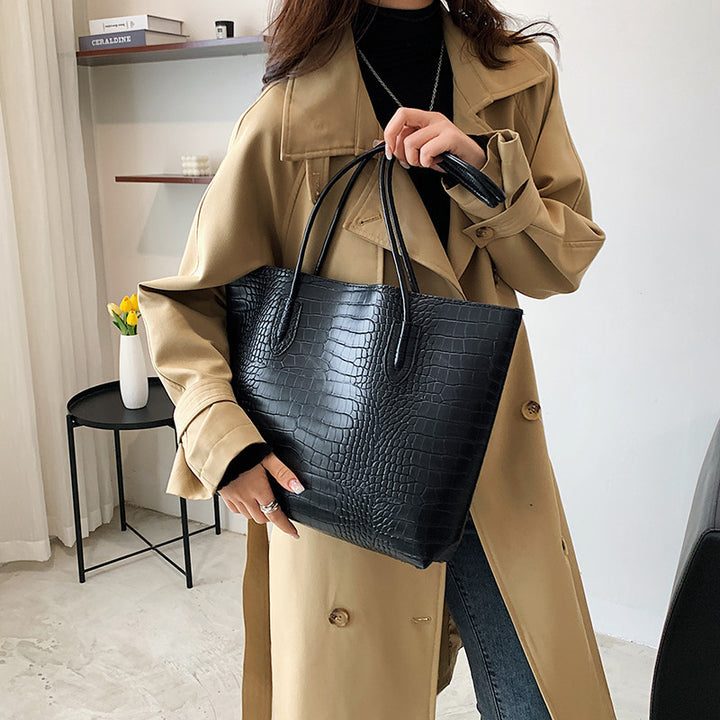 Krokodillembossierte Tote-Bag mit abnehmbarem Clutch Karnz