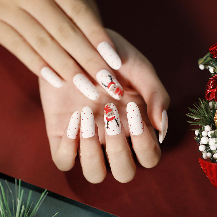 Elegante Acryl-Nägel mit goldenen Akzenten Karnz