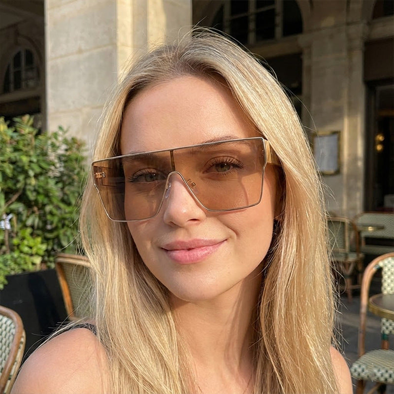 Damen Modische visierartige Sonnenbrille mit innovativem Rahmen Karnz
