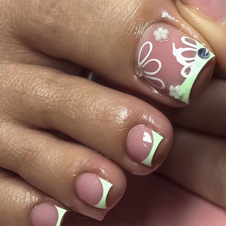 Künstlerische florale dekorative Pediküre Nagelkunst