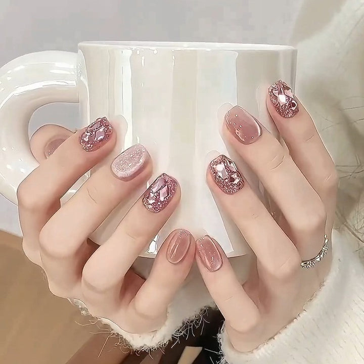 Kunstnägel Im Eleganten Glitzer-Finish Karnz