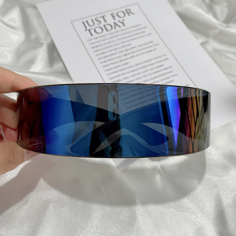 Damen futuristische visierähnliche Sonnenbrille Karnz
