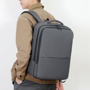 Vielseitiger Reise-Rucksack Karnz