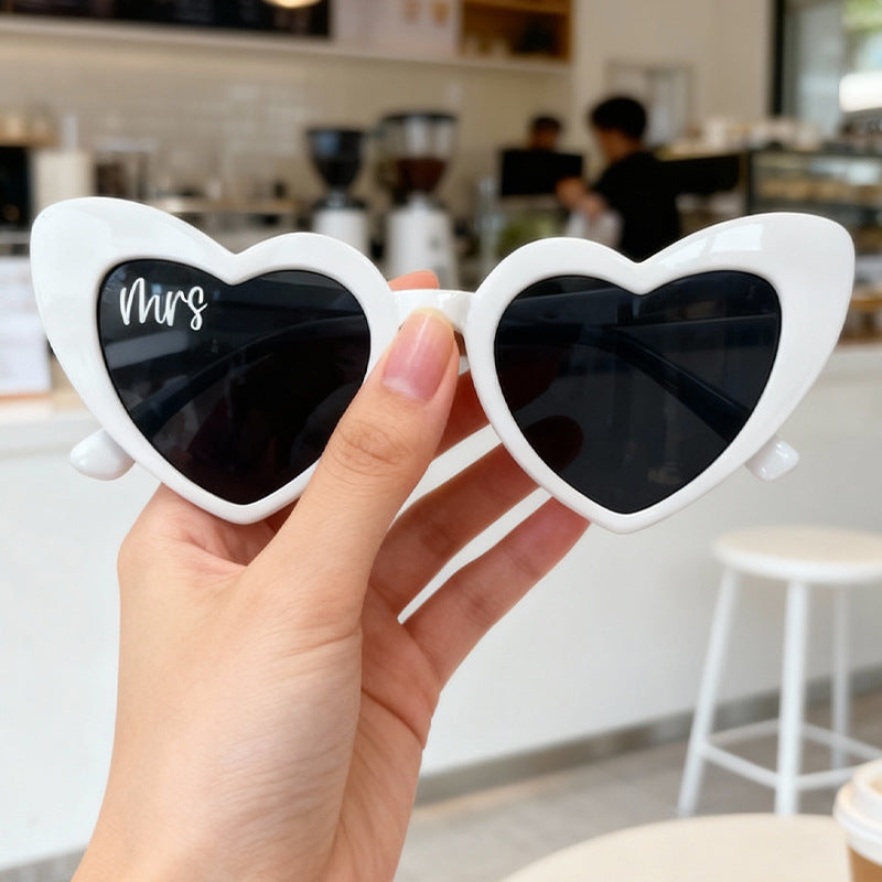 Stylische Herzrahmen-Sonnenbrille Karnz
