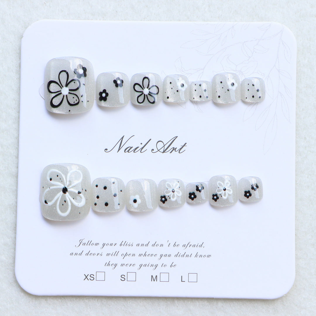 Florale Themen Press-On Nagelkunst Kollektion Karnz