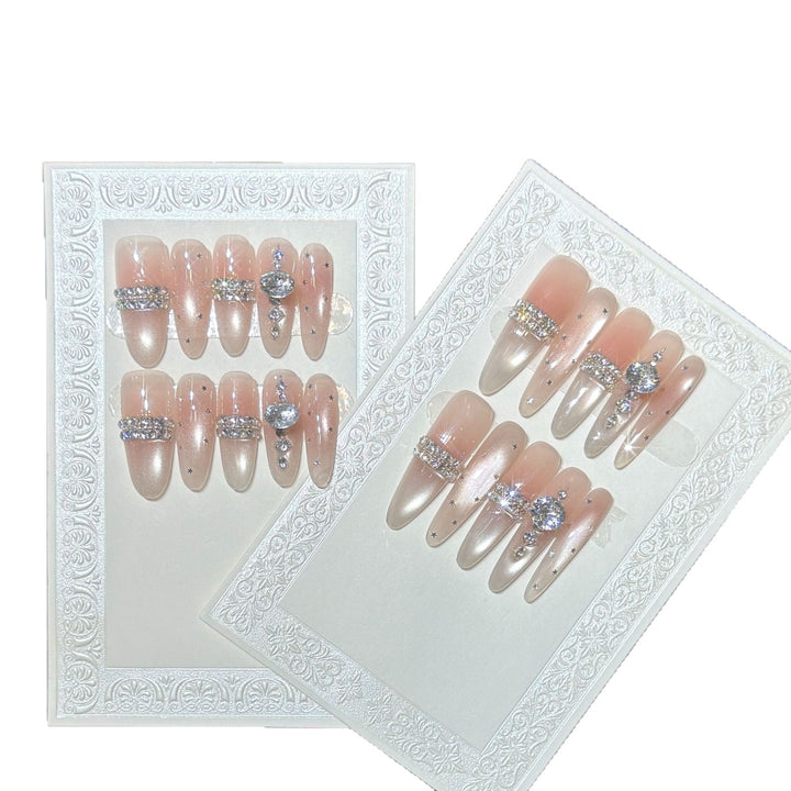 Premium mit Strass verzierten Stiletto Press-On Nägel Karnz
