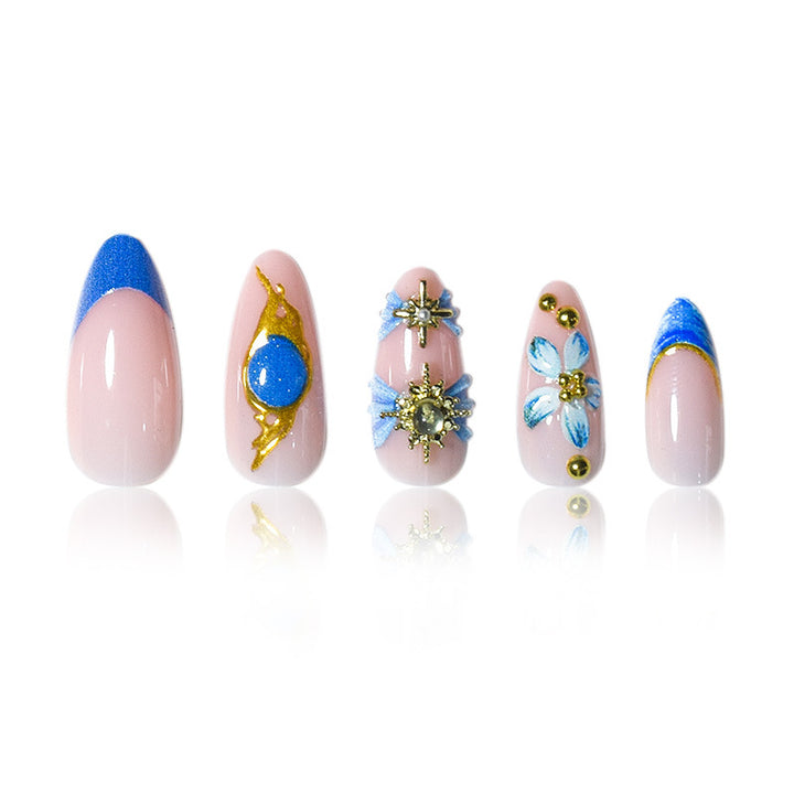 Künstlerische Nagelkunst-Verstärkungen Karnz