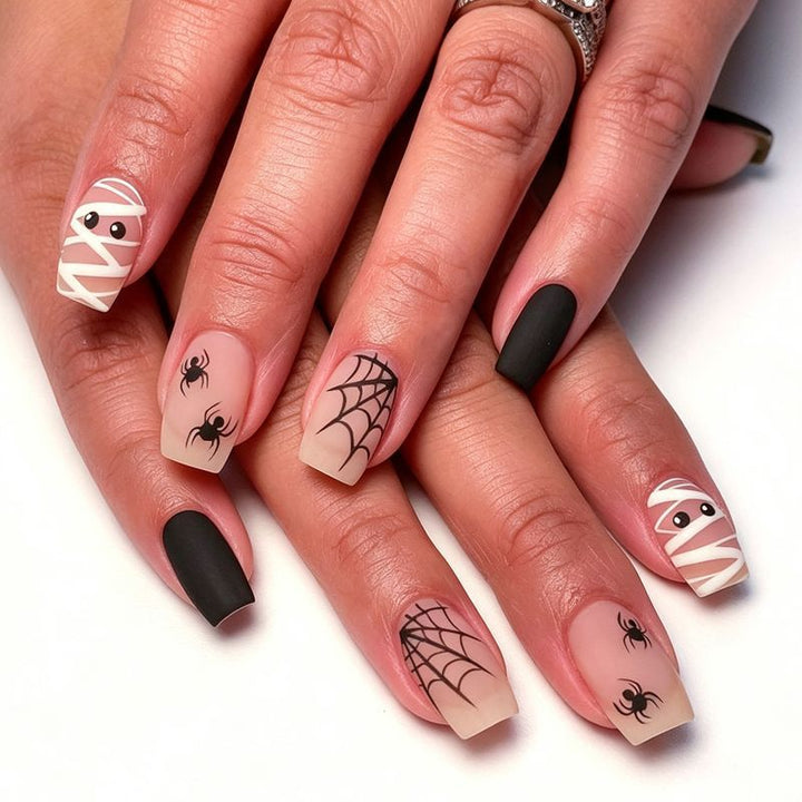 Halloween-Themen Press-On Nagelkunst Set Karnz