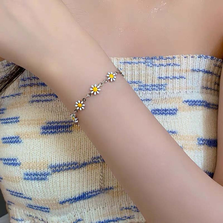 Flower Charm Armband Karnz