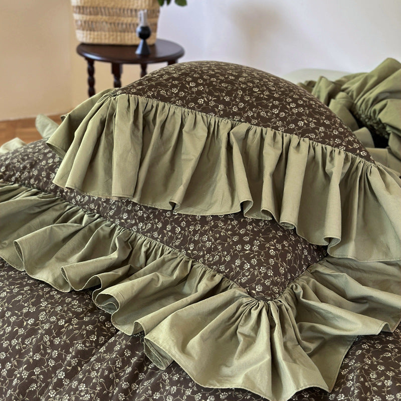 Boho-Chic Bettwäschegarnitur mit Rüschen, Wendefunktion und feinem Vintage-Blumenprint