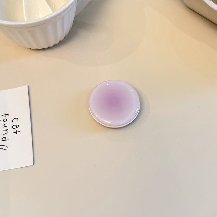 Dekorativer Keramik-Anstecker Karnz