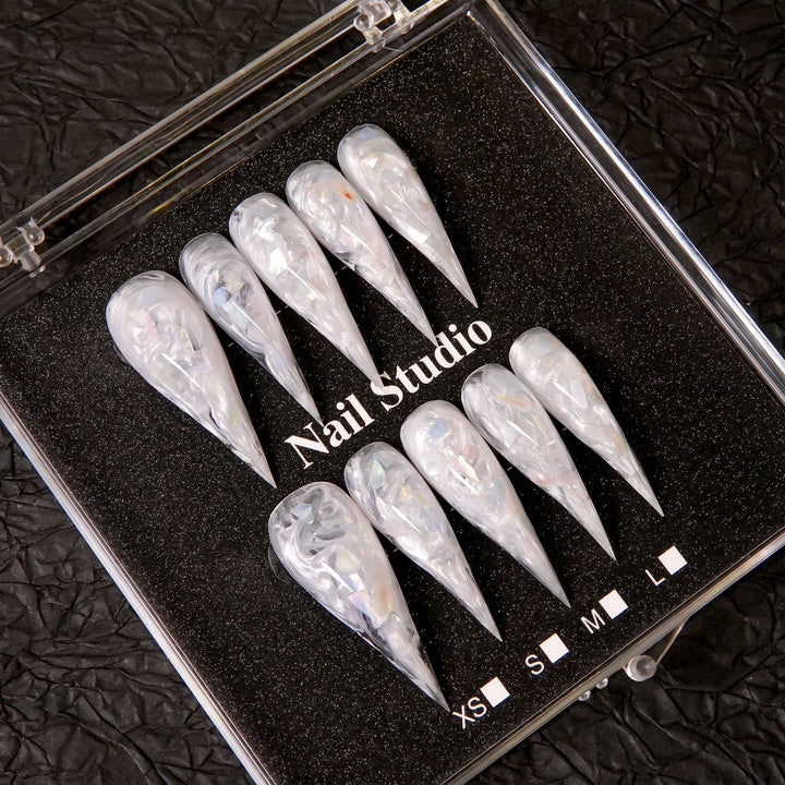 Künstlerische Stiletto Press-On Nagelverzierungen  1791254780