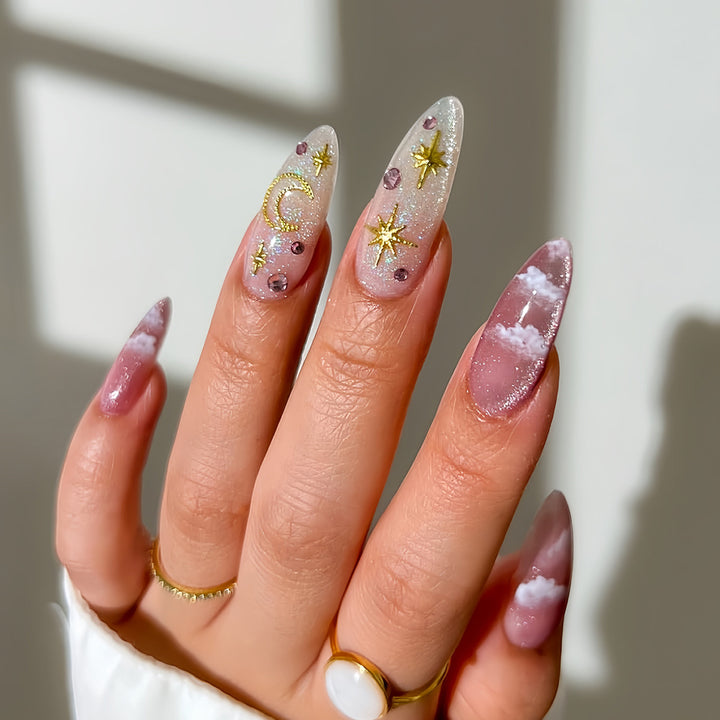Himmlische Themen Press-On Nagelkunst Karnz