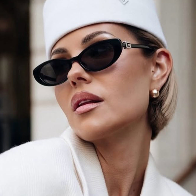 Damen elegante Cat-Eye Sonnenbrille mit feinen Akzenten Karnz