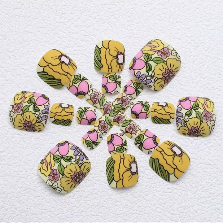 Kunstnagel-Set mit buntem Blumendesign Karnz