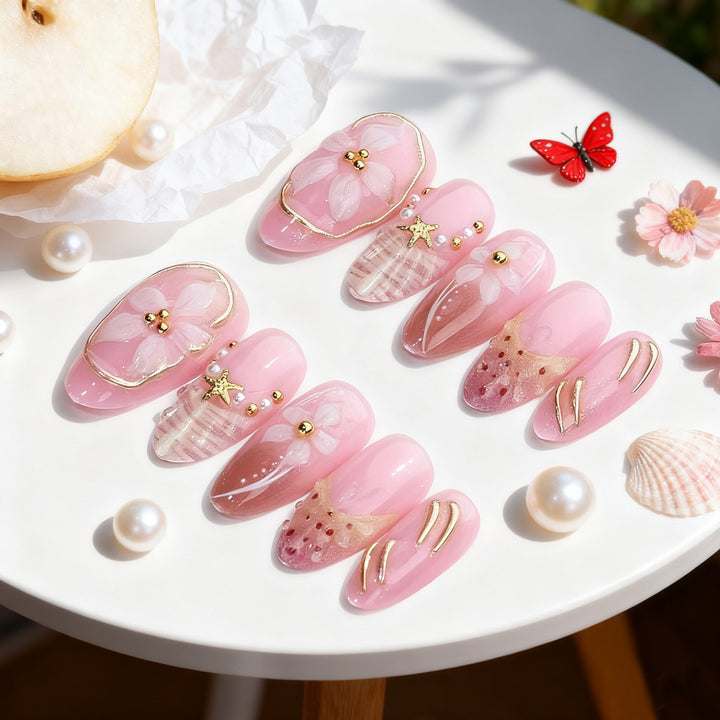 Künstlerisches Press-On-Nageldesign Karnz