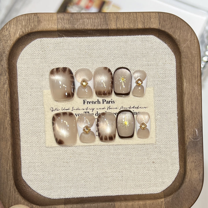 Elegantes French Tip Press-On Nagelkunst Set