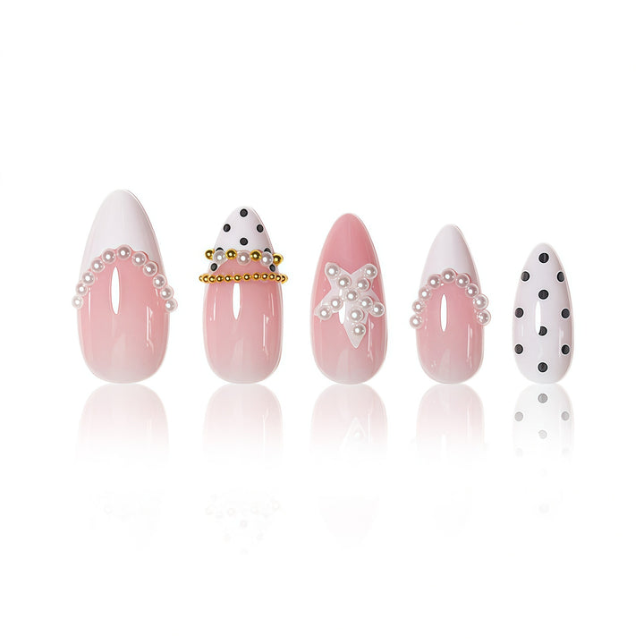 Stylische dekorative Stiletto-Nagelverlängerungen Karnz