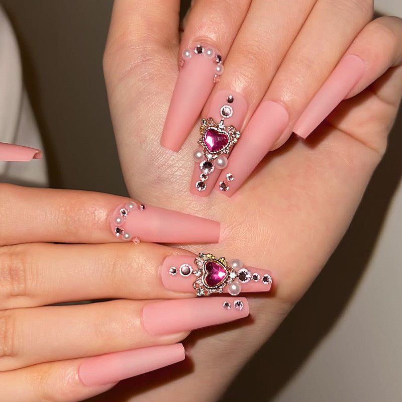 Luxus Kunstnagelset mit Strass- und Perlenverzierungen Karnz