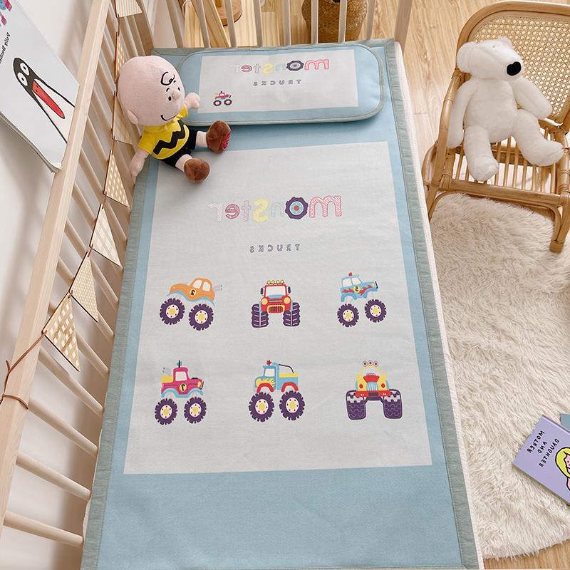 Gepolsterte Baby-Krippenauflage mit Gute‑Nacht-Print, rutschfester Unterseite und abwischbarem Bezug
