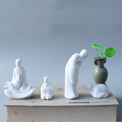 Dekorative Porzellanfigur Karnz