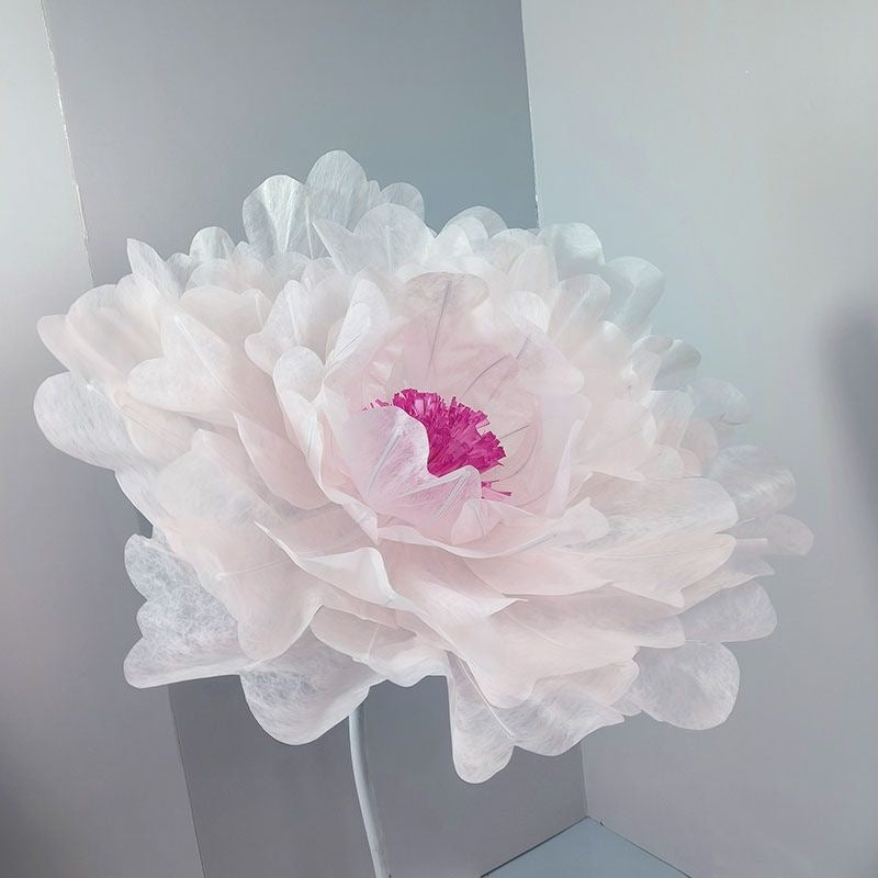 Dekorative Papierblumen-Skulptur