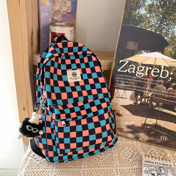 Stylischer karierter Rucksack