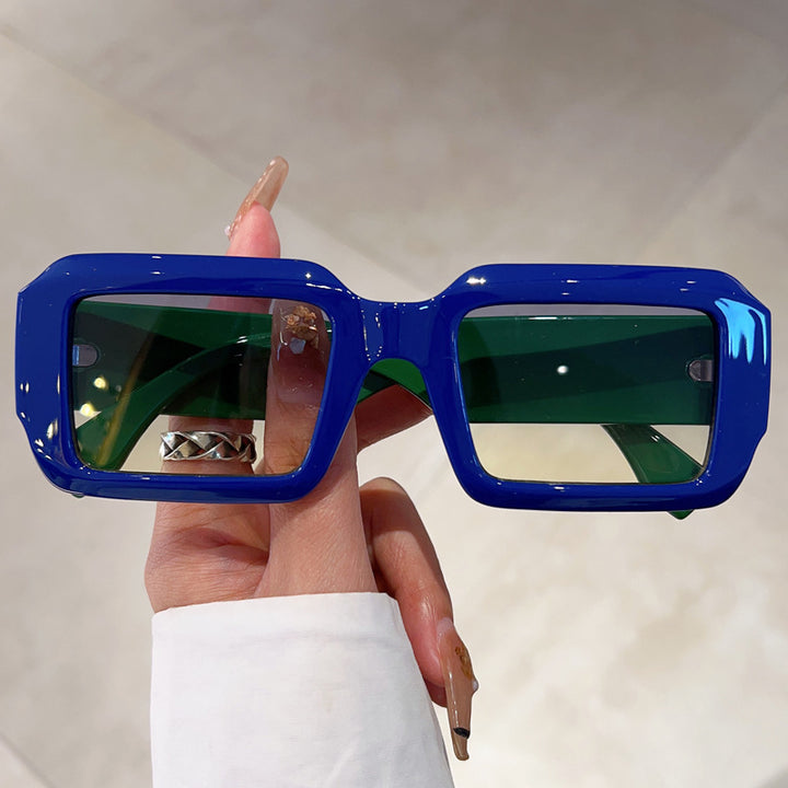 Damen oversized quadratische Sonnenbrille mit modernem Kunststoffrahmen Karnz