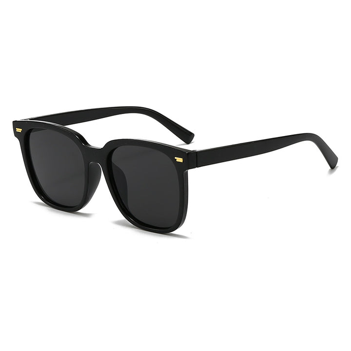 Klassische quadratische Sonnenbrille