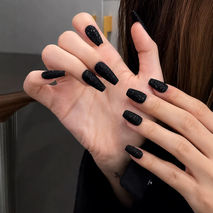Premium Glitzernde Lange Stiletto Nagelverlängerungen Karnz