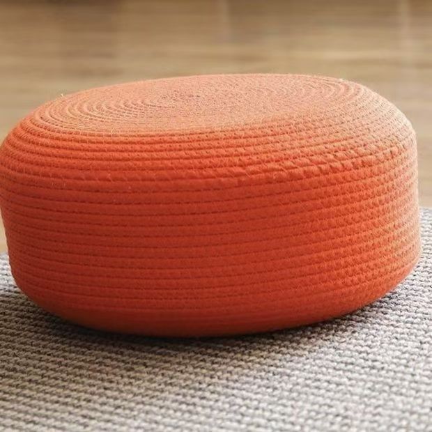 Handgefertigter Sitzpouf Karnz