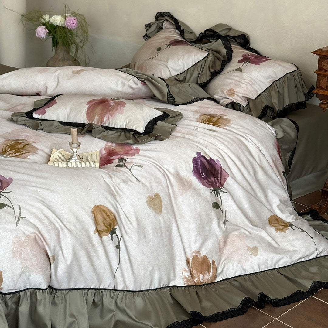 Blumige Aquarell Rüsch Baumwollsatin Bettbezug Set mit dekorativen Rüschenkissenbezügen