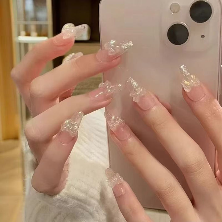 Kunstvolle Nageldesigns mit Katzenmotiv Karnz