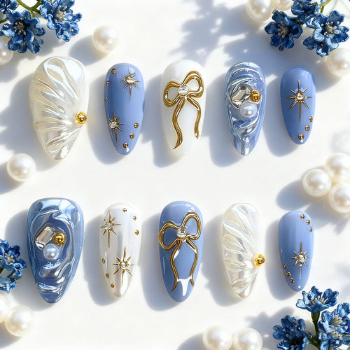 Kunstvoll gestaltetes Nagelset Karnz