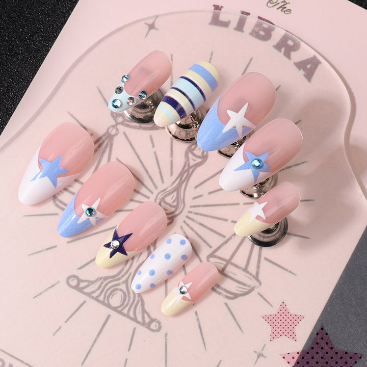 Sternen-Themen Press-On Nagelkunst Karnz