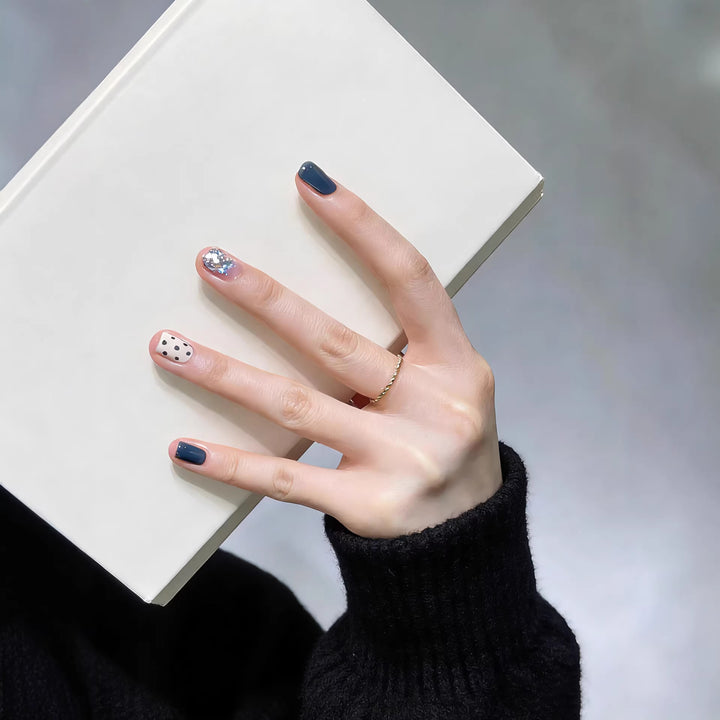 Künstlerisches Nageldesign