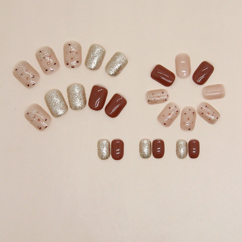 Trendy Nagelkunst Kollektion Karnz