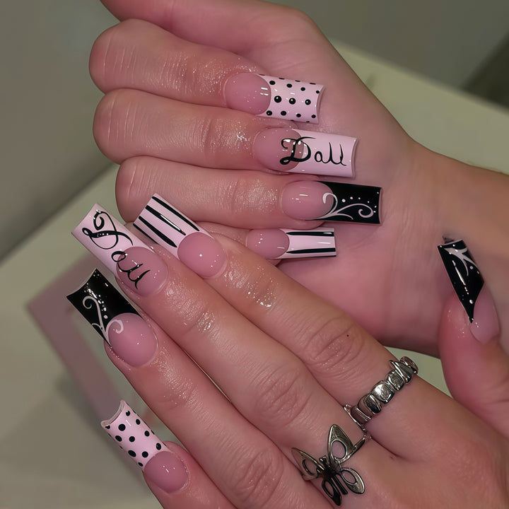 Dekorative lange Press-On Nagelkunst Tipps Karnz