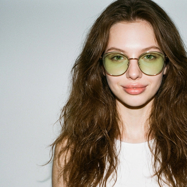 Damen geometrische Sonnenbrille mit schmalem Metallrahmen Karnz