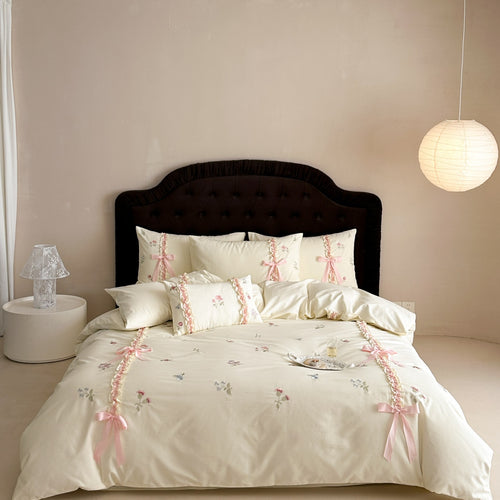 Bestickte Blumenband-Besatz Baumwollsatin Bettbezug Set
