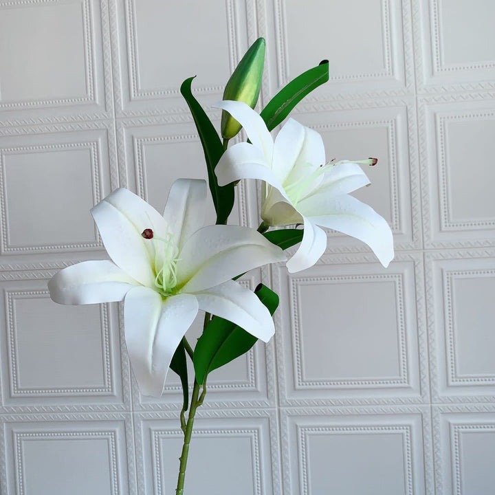 Realistische Florale Lilienstiel