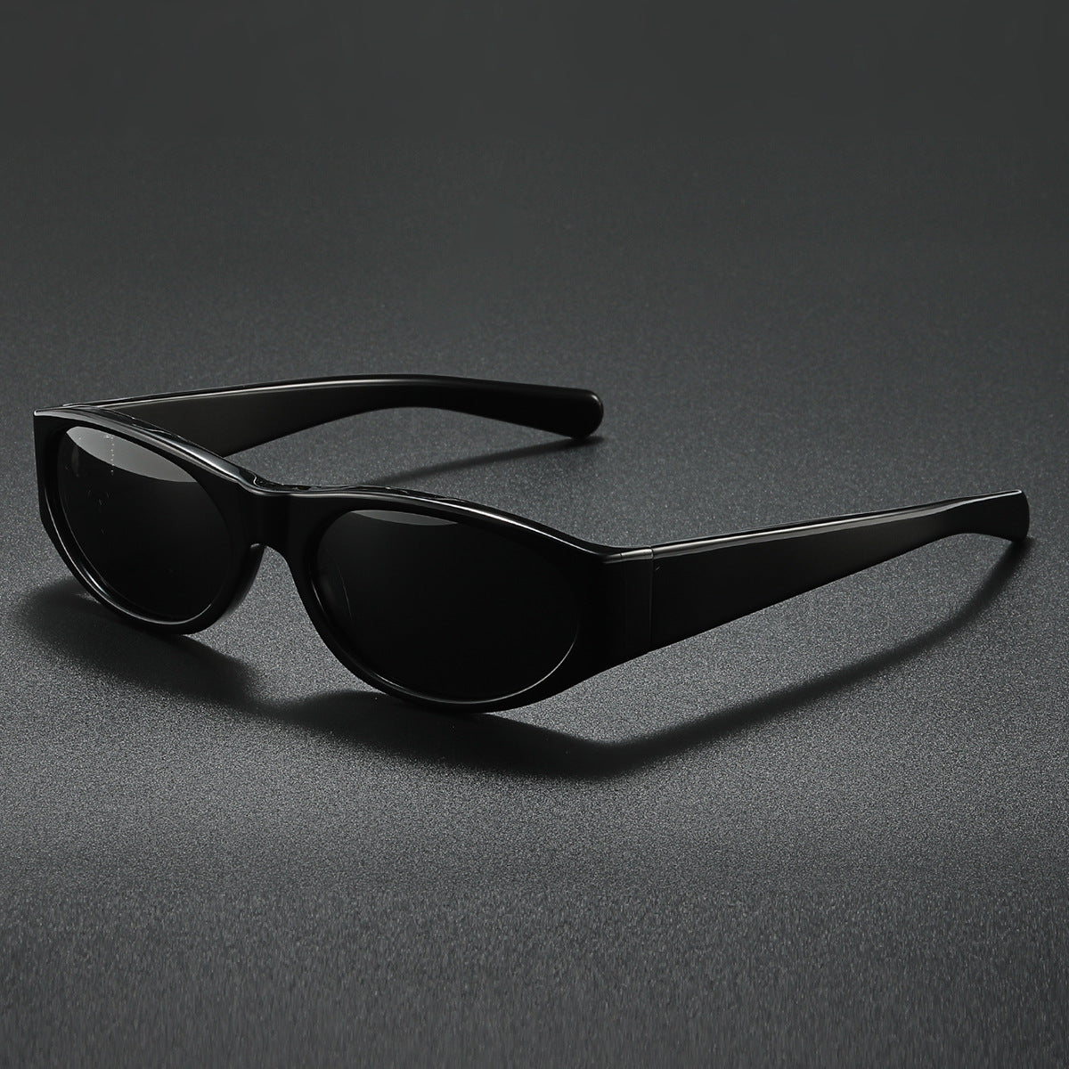 Damen elegante modische Sonnenbrille mit leichtem Rahmen Karnz