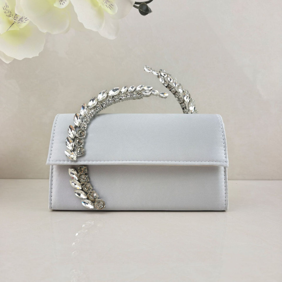 Glamouröse Satin Abend Clutch