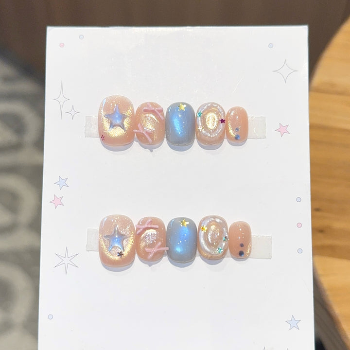 Kunstnagelset mit Funkelnden Sternen- und Glitzermotiven Karnz