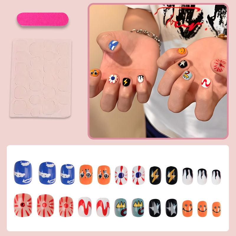 kreatives Kunstnagelset Karnz