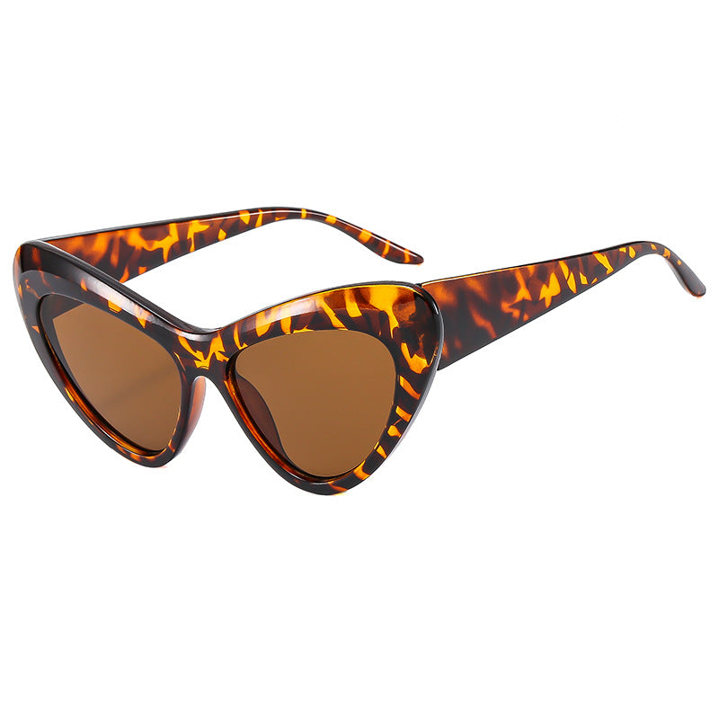 Damen Cat-Eye Sonnenbrille im markanten Design Karnz